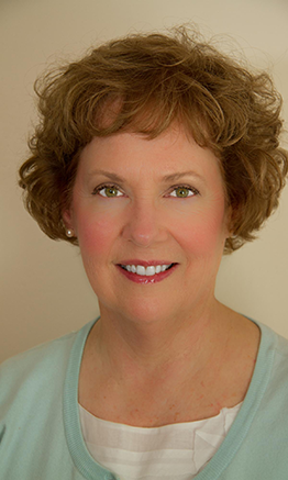 Mia Simmons, Certified EFT Practitioner